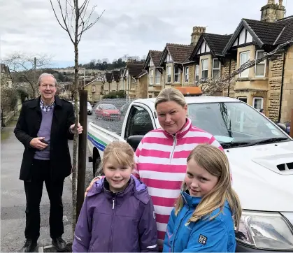  ??  ?? Bathwick resident Alasdair Barron (left), who has been at the forefront of the planting of 41 new trees on the estate, with residents Ella (left) and Jessica and their mother Emma Millman