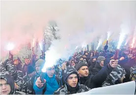  ?? AFP ?? Protestas. Nacionalis­tas ucranianos en una marcha en Kiev.
