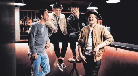  ?? FOTO: VALENTIN AMMON ?? Diese vier Jungs sind die Band „Provinz“(von links): Robin Schmid, Leon Sennewald, Vincent Waizenegge­r und Moritz Bösing.