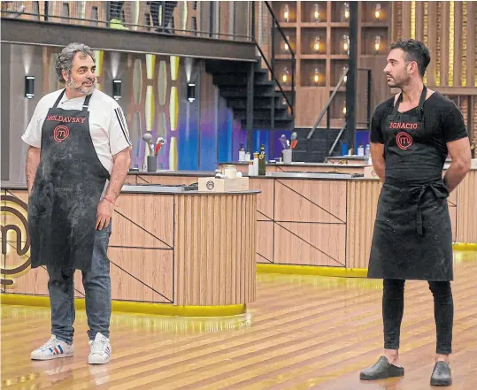  ?? Telefe ?? Moldavsky y Nacho Sureda durante el verdicto final que dejó afuera al actor de El Marginal