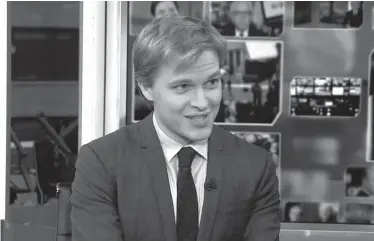  ??  ?? RONAN FARROW. El periodista que realizó al investigac­ión sobre Harvey Weinstein.