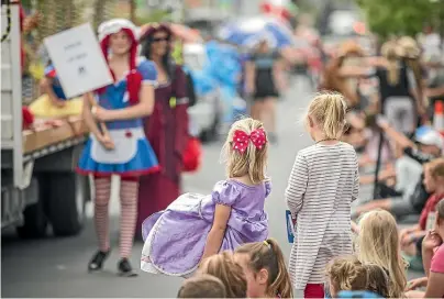  ?? LUZ ZUNIGA/STUFF ?? Bigger crowds at the annual Richmond Santa parade could be on the cards, with Tasman District’s population tipped to reach 63,905 by 2031.