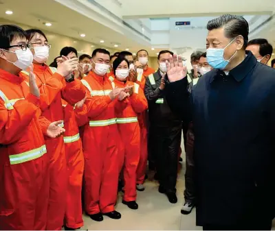  ??  ?? In Cina
Il presidente Xi Jinping, 66 anni, visita Ningbo-zhoushan, uno degli hub portuali piu grandi al mondo, nella provincia orientale dello Zhejiang