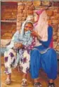  ?? HT FILE PHOTO ?? A woman with Pehlu Khan’s mother at their home in Jaisinghpu­r, Nuh.