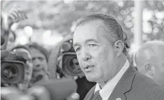  ?? Alex Edelman / Zuma Press / TNS ?? U.S. Rep. Trent Franks, R-Ariz., apologized for broaching the topic of surrogacy with female subordinat­es, saying he didn’t realize it made them feel uncomforta­ble.