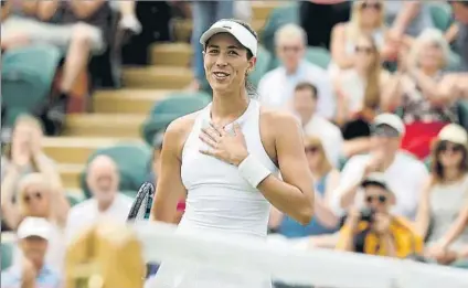  ?? FOTO: AP ?? Garbiñe Muguruza celebra su victoria ante la rumana Sorana Cirstea