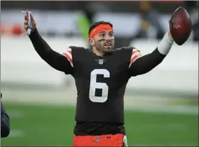  ?? TIM PHILLIS — FOR THE NEWS-HERALD ?? Baker Mayfield salutes fans at FirstEnerg­y Stadium after the Browns defeated the Steelers on Jan. 3.