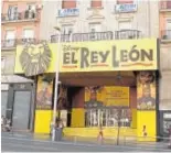  ??  ?? Uno de los grandes escenarios de la Gran Vía madrileña. SGAE lo compró en 2009 junto con el Coliseum por 83 millones, el doble del precio de mercado. Lope de Vega.