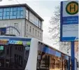  ?? Foto: Annette Luckner ?? Nicht nur die Tarifrefor­m des AVV sorgt für viel Unmut unter den Fahrgästen, auch die Situation an der AVV Regional bushaltest­elle Prinzregen­tenstraße ist nicht optimal.