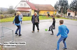  ?? ?? ŠKOLU TRENUTNO POHAĐA ČETVORO ĐAKA