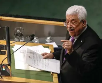  ?? KENA BETANCUR/AFP/GETTY IMAGES ?? Palestinia­n Authority President Mahmoud Abbas addresses the UN General Assembly on Wednesday, where he asserted that there’s no reason Palestinia­ns should remain faithful to the Oslo Accords.