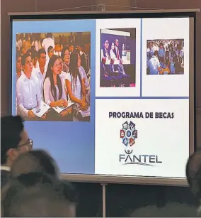  ??  ?? Programa. El Gobierno lanzó el Subprogram­a de Becas a la Excelencia Académica para realizar estudios superiores y para estudios de teatro y danza.