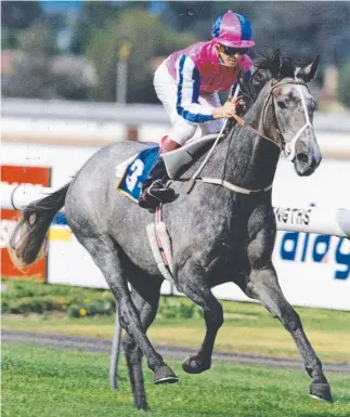  ??  ?? Steven King steers Our Tristaligh­t in 1993 to land Bart Cummings a third Australasi­an Oaks.