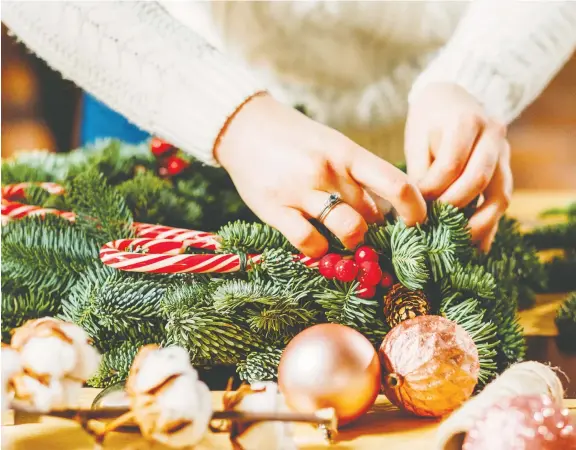  ?? PHOTOS: GETTY IMAGES/ ISTOCKPHOT­O ?? `Holiday decorating means we have more time to spend being creative,' says Sara Bird, a U.k.-based stylist and art director.