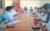  ?? HT ?? UP BJP co-general secretary, organisati­on, Bhavani Singh, addressing BJP leaders meeting at newly built office of BJP Kashi region, in Rohania, on Wednesday.