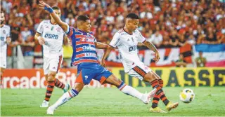  ?? GABRIEL LEITE/W9 PRESS/ESTADÃO CONTEÚDO ?? Fora de casa, Flamengo sofreu bombardeio do time de Vojvoda e não resistiu a pressão do Fortaleza