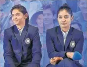  ?? HT FILE PHOTO ?? Mithali Raj (right) was dropped from Harmanpree­t Kaurled India side for the World T20 semifinal against England.