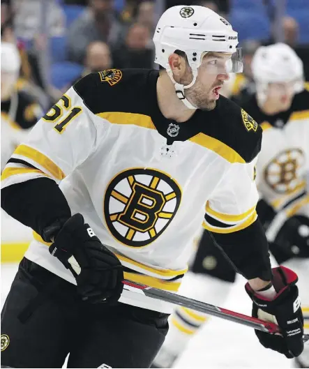  ?? JEFFREY T. BARNES/THE ASSOCIATED PRESS ?? Rick Nash made his debut with the Boston Bruins against the Buffalo Sabres on Sunday after the Bruins swung a pre-deadline blockbuste­r deal with the New York Rangers.