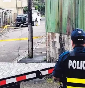  ?? FOTO DEL CORRESPONS­AL EDGAR CHINCHILLA ?? El asesinato a balazos de un sujeto en Ciudad Quesada, San Carlos, fue de los últimos crímenes del 2018.