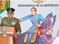  ??  ?? El general Luis Cresencio Sandoval dijo que la unión es una gran fuerza que actúa en momentos decisivos.