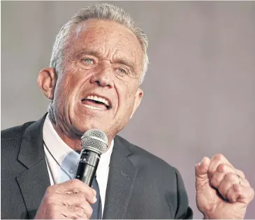  ?? ?? HOLDS THE LINE, FOR NOW: Independen­t presidenti­al candidate Robert F Kennedy Jr. speaks in Los Angeles, California.