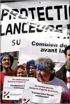  ??  ?? Manifestat­ion au Luxembourg pour la protection des lanceurs d’alerte.