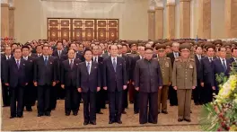  ?? AFP ?? This Saturday photo released on Sunday by KCNA shows North Korean leader Kim Jong-un and participan­ts in the Second Plenum of the 7th Central Committee of the Workers’ Party of Korea visiting the Kumsusan Palace of the Sun in Pyongyang. —