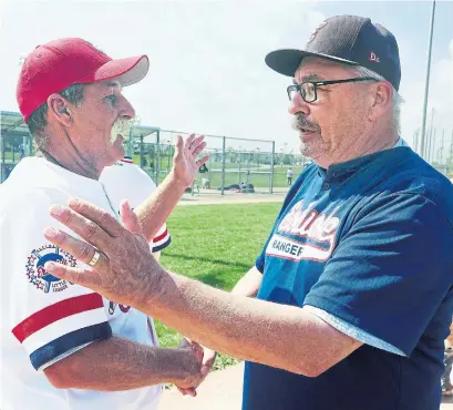  ?? DENIS GIBBONS FILE PHOTO FOR THE TORONTO STAR ?? Greg Cranker, manager of the Erindale Cardinals, left, and the late Steve (Whitey) Breitner, were longtime rivals on the diamond.