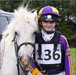  ??  ?? Jill Finn from the Wexford Hunt branch with ‘Cloudy Girl’.