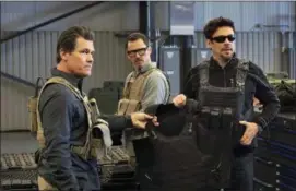  ?? RICHARD FOREMAN, JR. — SONY PICTURES VIA AP ?? This image released by Sony Pictures shows Josh Brolin, from left, Jeffrey Donovan and Benicio Del Toro in “Sicario: Day of the Soldado.”