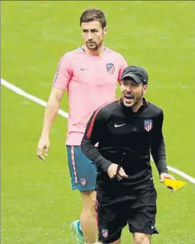  ?? FOTO: SIRVENT ?? Gabi y Simeone durante el entrenamie­nto de ayer