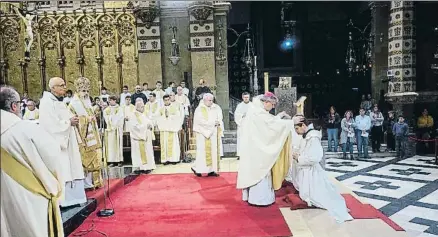  ?? ABADIA DE MONTSERRAT ?? Un momento de la ceremonia de ayer presidida por el obispo Manel Nin en la basílica de Montserrat