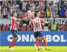  ?? /EFE ?? Teófilo Gutiérrez celebra el gol del Junior el jueves.