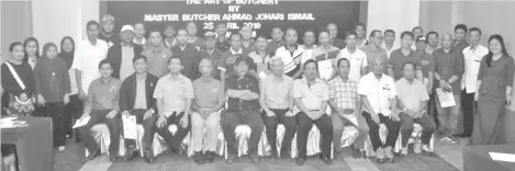  ??  ?? Organisers and participan­ts of the one-day seminar on the Art of Butchery.