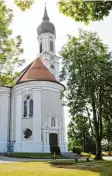  ?? Foto: Thorsten Jordan ?? Vor der Wallfahrts­kirche wurde eine Kastanie gefällt.