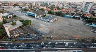  ?? DANIEL TEIXEIRA/ESTADÃO ?? Terreno. Área de 28 mil metros quadrados de Congonhas pode virar disputa judicial