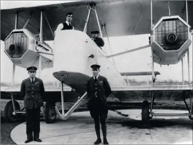  ?? PICTURE: WIKIPEDIA ?? Pierre van Ryneveld, left, and Quintin Brand pose alongside the Vickers Vimy, Silver Queen, before setting off on their flight to South Africa in 1920.