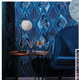  ?? ?? Dive into a sea of serenity with blue. Powder and sky hues will brighten a north-facing room, or plunge into cobalt, navy and sapphire for dramatic depth
Leonardo wallpaper in Midnight Blue, £42 per roll, Lust Home