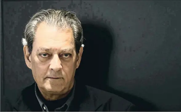  ?? J.P.GANDUL / EFE ?? Paul Auster, fotografia­do ayer en el Espacio Fundación Telefónica de Madrid