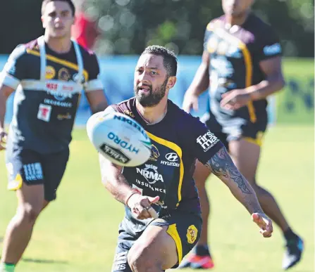  ?? Picture: ANNETTE DEW ?? Benji Marshall trains with the Broncos ahead of his return to the NRL against the Warriors.