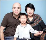  ?? PROVIDED TO CHINA DAILY ?? Nils van Doorn with his wife and son.