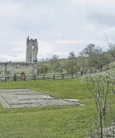  ?? PICTURES: TERRY CARROTT, TONY JOHNSON, STUART C WILSON/GETTY ?? WOLD GOLD: Lucy, opposite, loves to visit the ‘lost’ village of Wharram Percy, left, and fancies dinner with Maureen Lipman, inset.