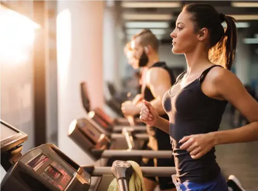  ?? ?? ►
Las mujeres pueden hacer ejercicio con menos frecuencia que los hombres, pero obtienen mayores beneficios cardiovasc­ulares.