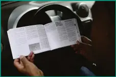  ?? Ricardo Chicarelli ?? Para os donos dos carros mais modernos, não ler o manual significa “pagar para não usar”