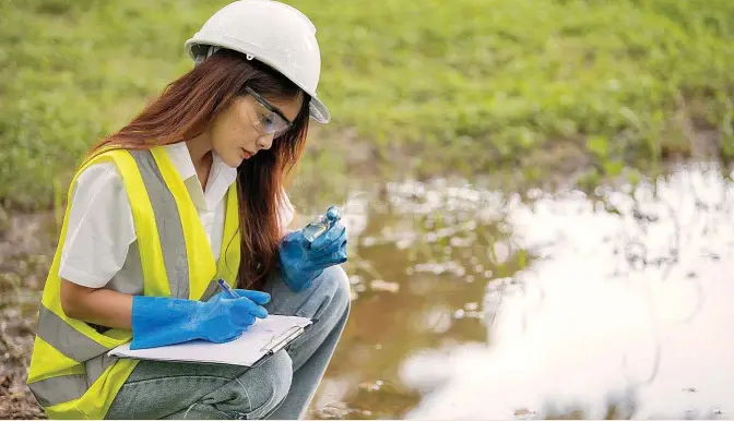  ?? ?? Empresas, ciudadanos y gobiernos son cada vez más consciente­s del papel de la sostenibil­idad en la economía. Por eso la oferta y la demanda de una formación especializ­ada en este campo no deja de crecer.