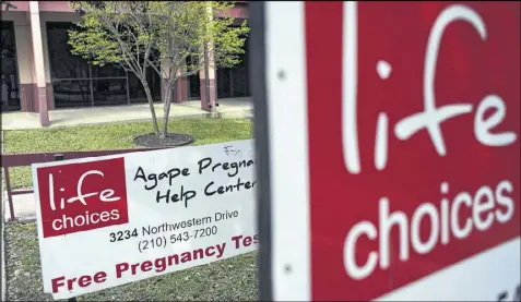  ?? ERIC GAY / AP ?? A Life Choice clinic in San Antonio is among roughly two dozen women’s health providers in Texas working with the Heidi Group to provide similar services offered by Planned Parenthood, such as cancer screenings or treatments for sexually transmitte­d...