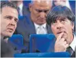  ?? FOTO: DPA ?? Bundestrai­ner Joachim Löw (rechts) und DFB-Teammanage­r Oliver Bierhoff bei der Auslosung.