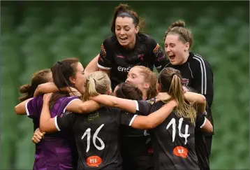  ??  ?? Wexford Youths Women celebrate their third piece of silverware this season.