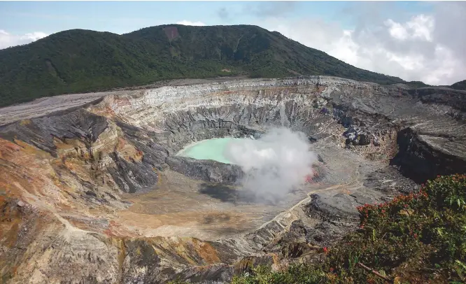  ??  ?? Volcán Poas.