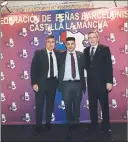  ??  ?? El Premio Tito Vilanova fue esta ño para el Hospital Nacional de Tetrapléji­cos. fue entregado por Jordi Roura. Serna recibió el premio Bodegas Iniesta